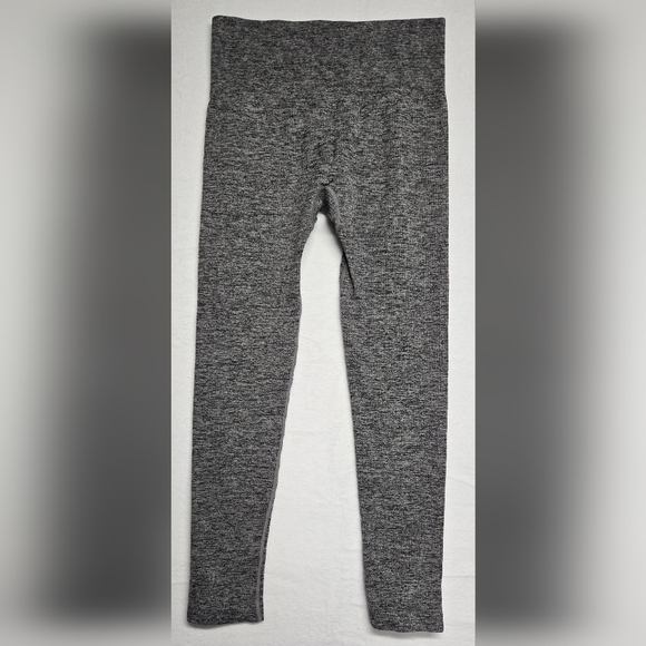 Colsie M Grey Ribbed Leggings Wide Elastic Waistband - Picture 2 of 5